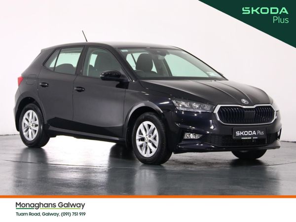 Skoda Fabia Hatchback, Petrol, 2022, Black