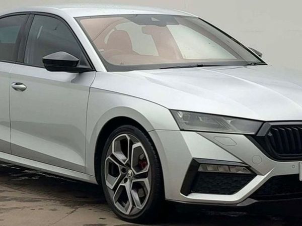 Skoda Octavia Hatchback, Diesel, 2022, Silver