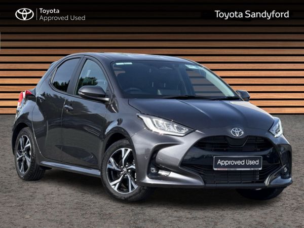 Toyota Yaris Hatchback, Petrol Hybrid, 2024, Grey