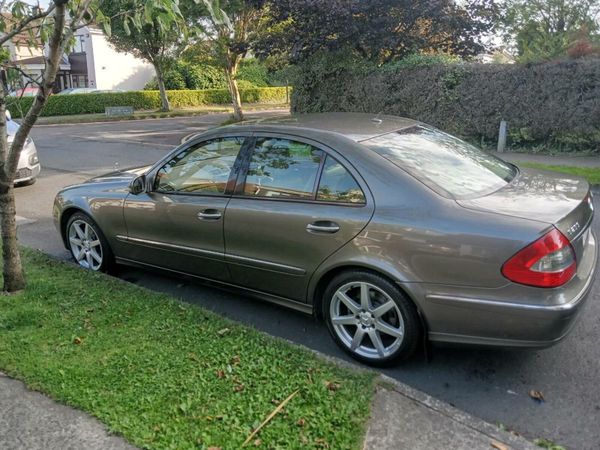 Mercedes-Benz E-Class Saloon, Petrol, 2007, Grey