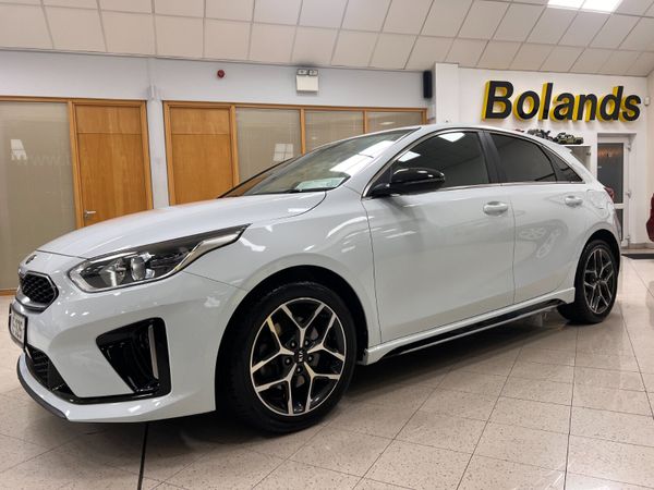 Kia Ceed Hatchback, Petrol, 2021, White