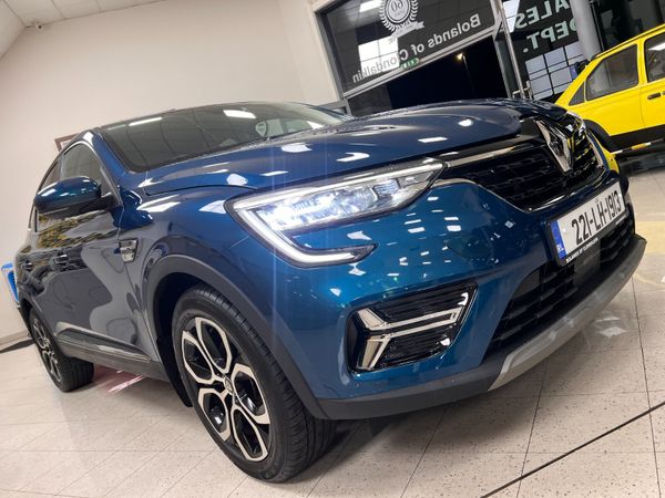 Renault Arkana Hatchback, Petrol, 2022, Blue