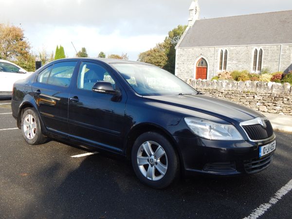 Skoda Octavia Hatchback, Diesel, 2010, Black