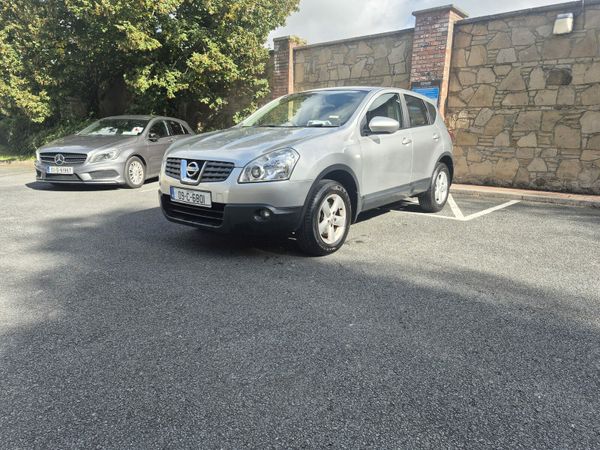Nissan Qashqai Hatchback, Petrol, 2009, Silver