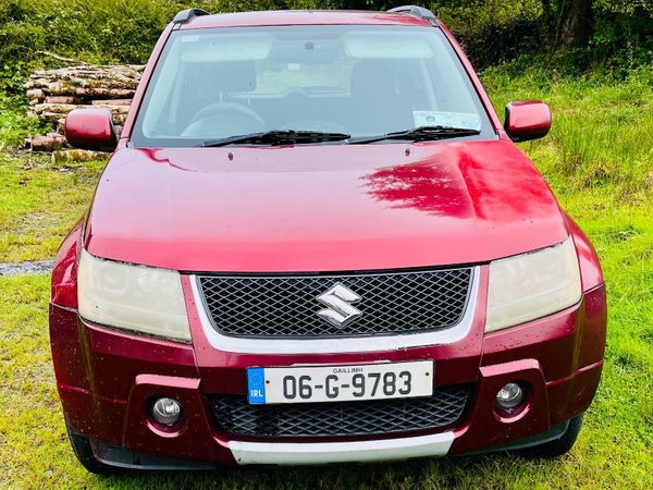 Suzuki Grand Vitara SUV, Diesel, 2006, Red