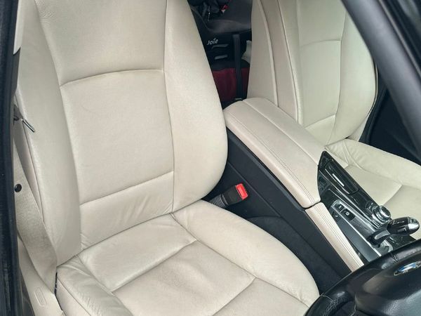 BMW 5-Series Estate, Diesel, 2011, Grey