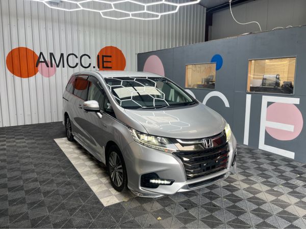 Honda Odyssey MPV, Petrol Hybrid, 2019, Silver