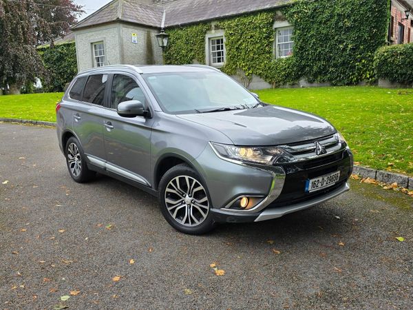Mitsubishi Outlander SUV, Diesel, 2016, Grey