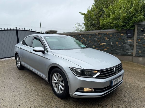 Volkswagen Passat Saloon, Diesel, 2017, Grey