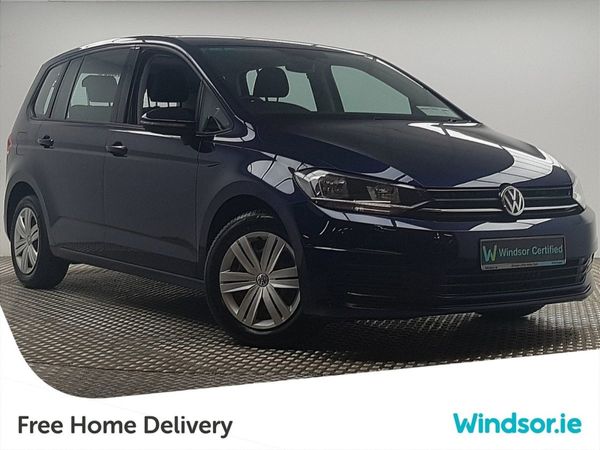 Volkswagen Touran MPV, Petrol, 2017, Blue