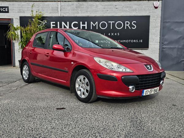 Peugeot 307 Hatchback, Petrol, 2007, Red