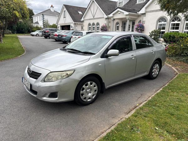 Toyota Corolla Saloon, Diesel, 2009, Silver