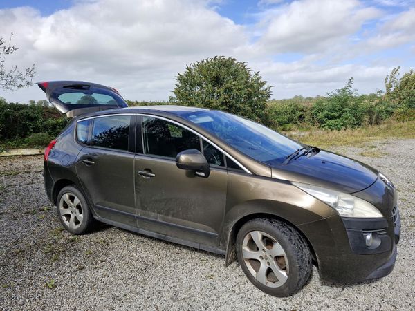 Peugeot 3008 MPV, Diesel, 2012, Brown