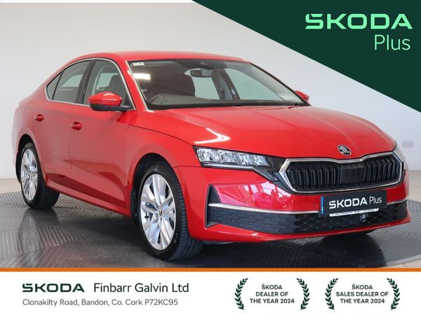 Skoda Octavia Saloon, Diesel, 2025, Red
