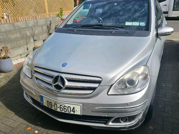Mercedes-Benz B-Class MPV, Petrol, 2009, Silver