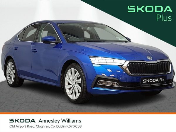 Skoda Octavia Saloon, Petrol, 2021, Blue