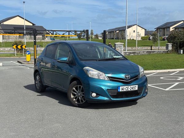 Toyota Yaris Hatchback, Diesel, 2014, Blue