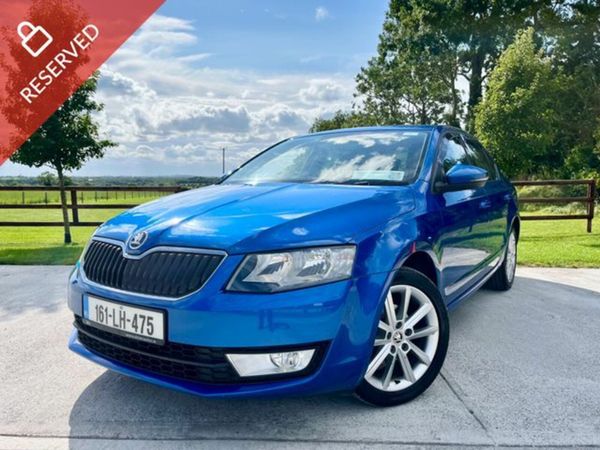 Skoda Octavia Saloon, Diesel, 2016, Blue