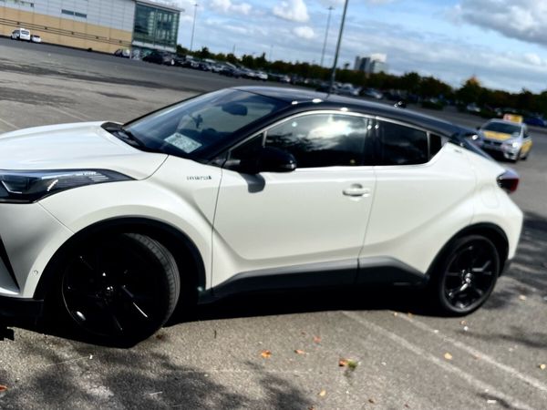 Toyota C-HR Hatchback, Petrol Hybrid, 2019, White