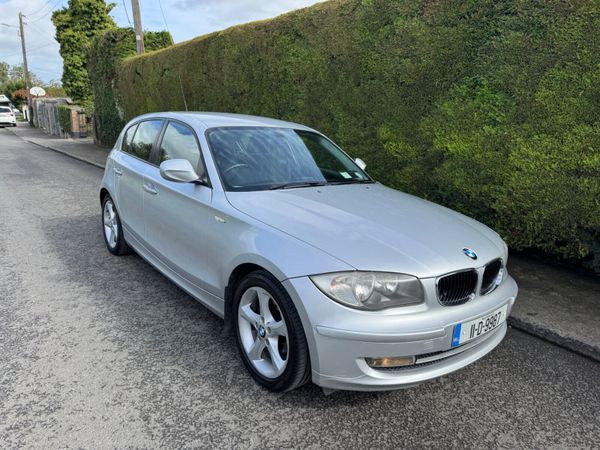 BMW 1-Series Hatchback, Diesel, 2011, Silver