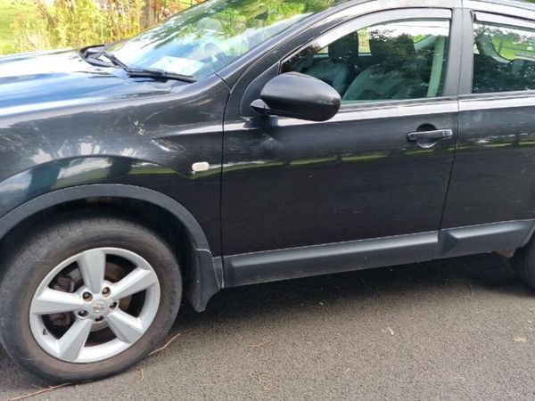 Nissan Qashqai Hatchback, Diesel, 2010, Black
