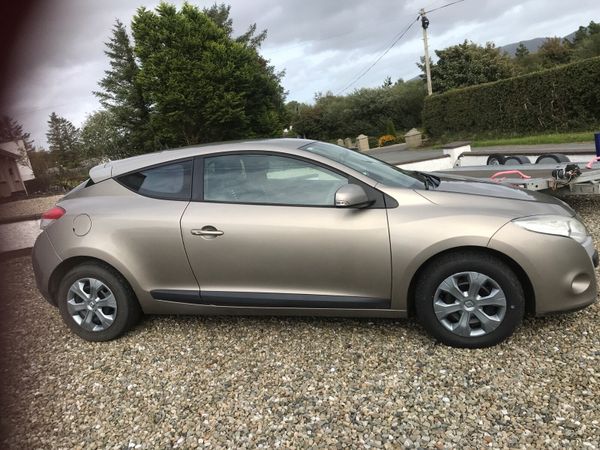 Renault Megane Coupe, Diesel, 2012, Gold