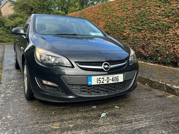 Opel Astra Hatchback, Diesel, 2015, Black