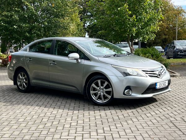 Toyota Avensis Saloon, Diesel, 2012, Grey