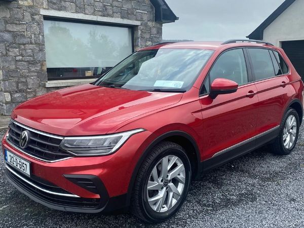 Volkswagen Tiguan SUV, Diesel, 2021, Red