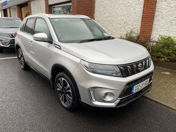 Suzuki Vitara SUV, Petrol, 2022, Silver