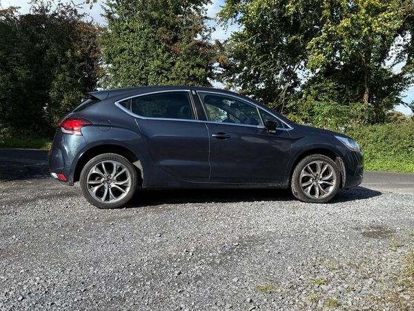 Citroen DS 4 Hatchback, Diesel, 2015, Blue