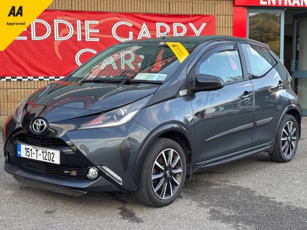 Toyota Aygo Hatchback, Petrol, 2015, Grey