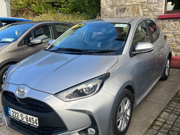 Toyota Yaris Hatchback, Petrol, 2022, Grey