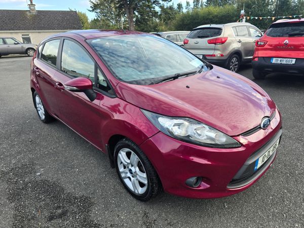Ford Fiesta Hatchback, Petrol, 2010, Red