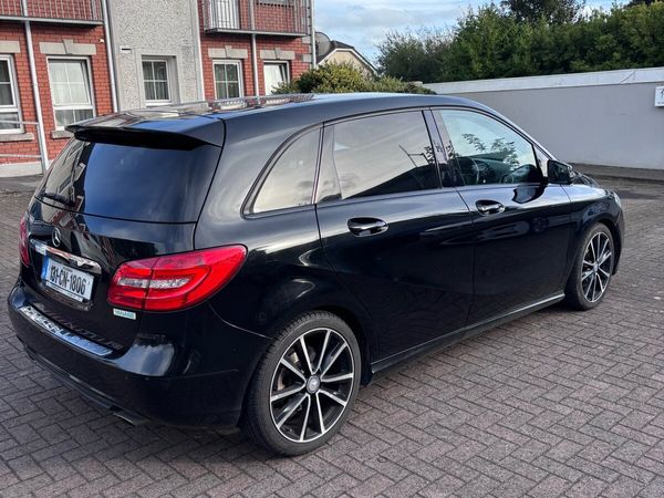 Mercedes-Benz B-Class MPV, Petrol, 2013, Black