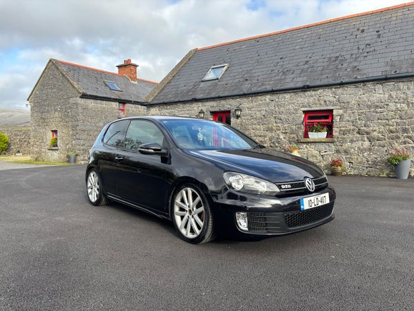 Volkswagen Golf Hatchback, Diesel, 2010, Black
