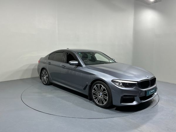 BMW 5-Series Saloon, Petrol Plug-in Hybrid, 2018, Blue