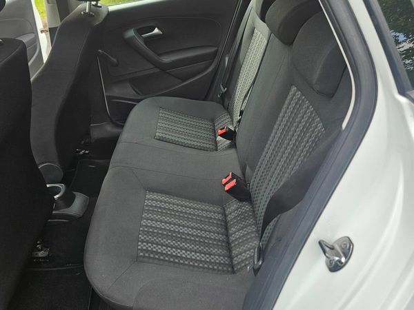 Volkswagen Polo Hatchback, Petrol, 2017, White