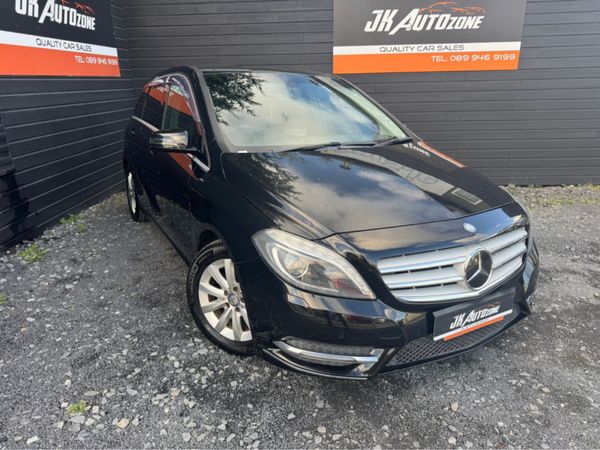 Mercedes-Benz B-Class Hatchback, Petrol, 2013, Black