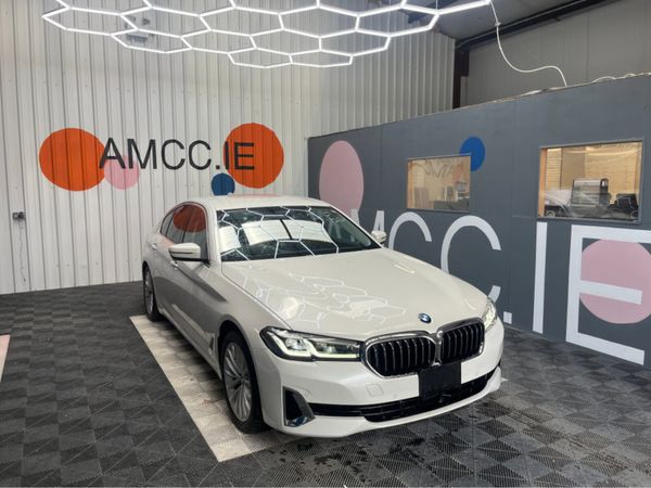 BMW 5-Series Saloon, Petrol Hybrid, 2020, White