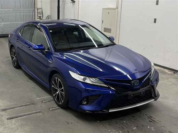 Toyota Camry Saloon, Petrol Hybrid, 2019, Blue