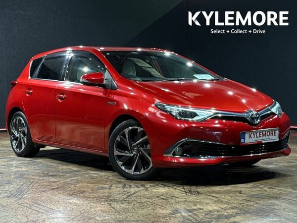 Toyota Auris Hatchback, Petrol Hybrid, 2016, Red