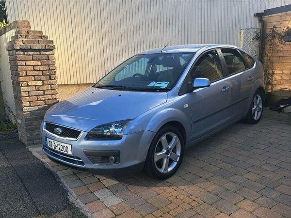 Ford Focus Hatchback, Petrol, 2007, Blue