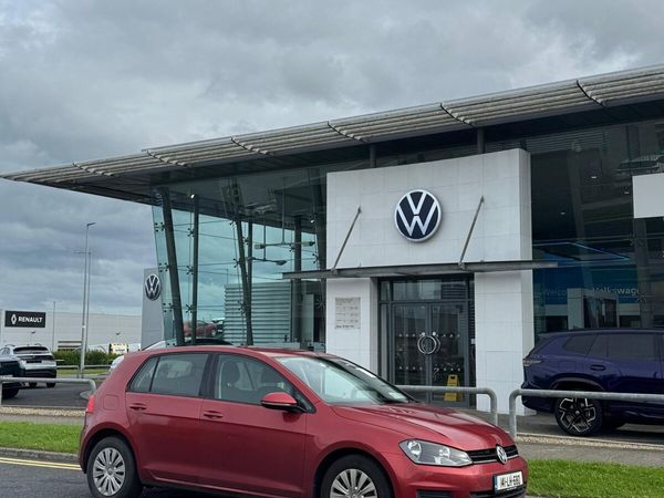 Volkswagen Golf Estate, Petrol, 2014, Red