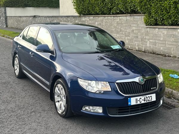 Skoda Superb Saloon, Diesel, 2011, Blue