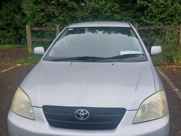 Toyota Corolla Hatchback, Petrol, 2004, Silver