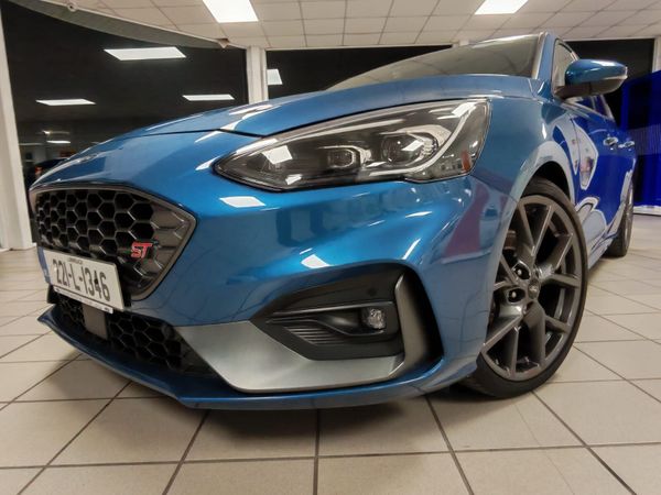 Ford Focus Hatchback, Diesel, 2022, Blue