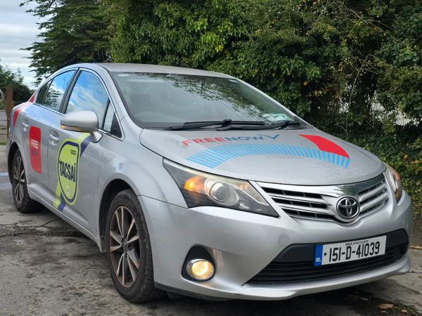 Toyota Avensis Saloon, Diesel, 2015, Silver