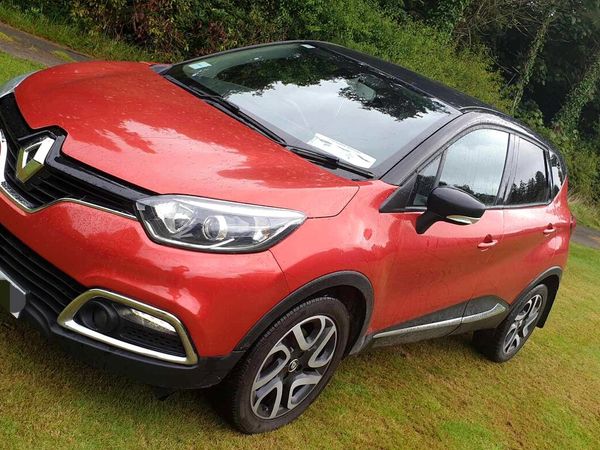 Renault Captur Hatchback, Diesel, 2017, Red