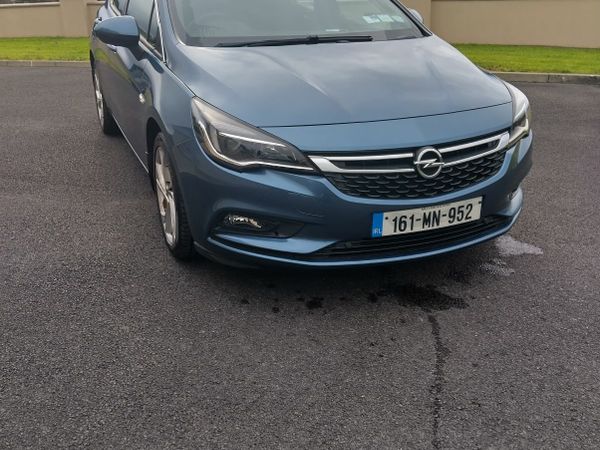 Opel Astra Hatchback, Petrol, 2016, Blue